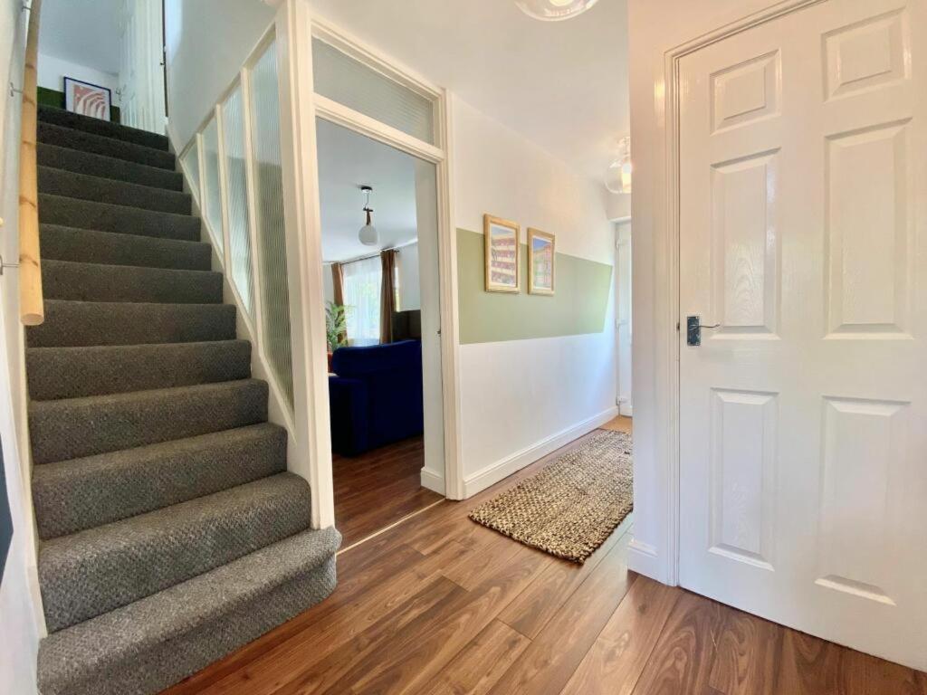 Coventry Huge 4Bed 2Bath Private Parking Nec By Empower Homes מראה חיצוני תמונה